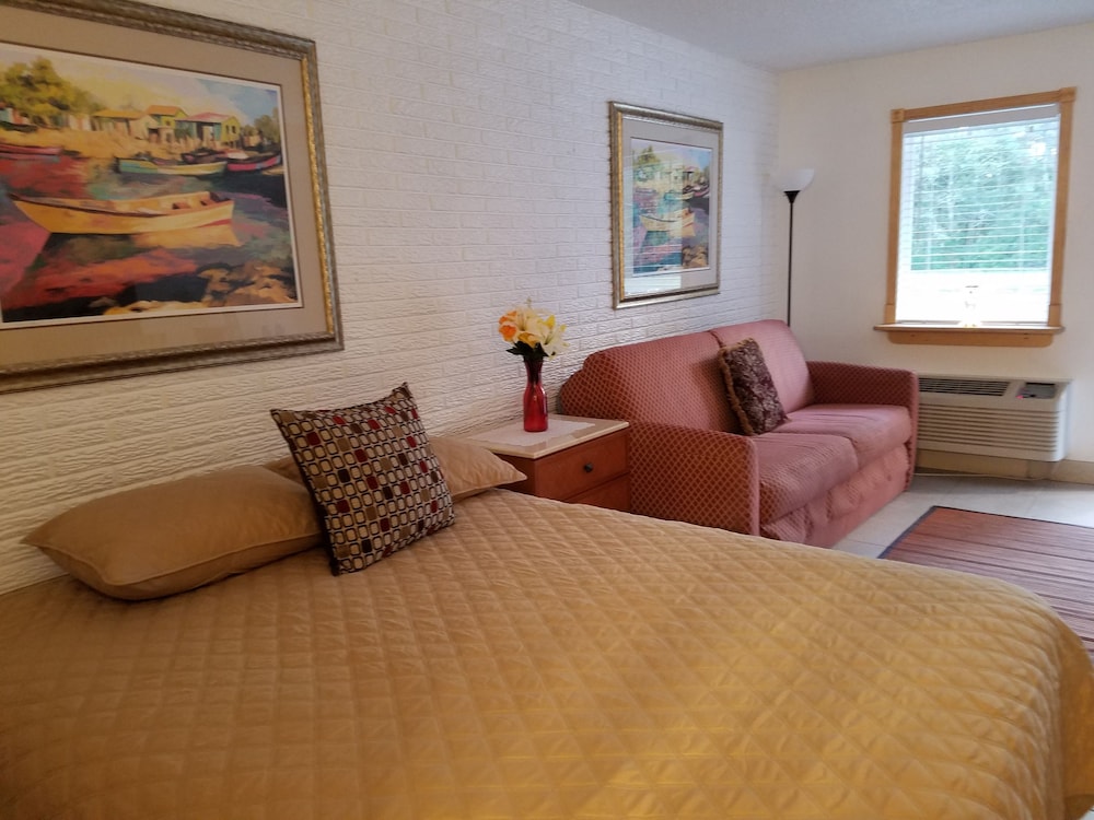 Extended Stay Brunswick - photo 5