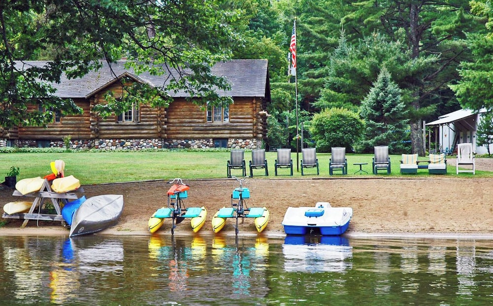 Coadys' Point of View Lake Resort - photo 153