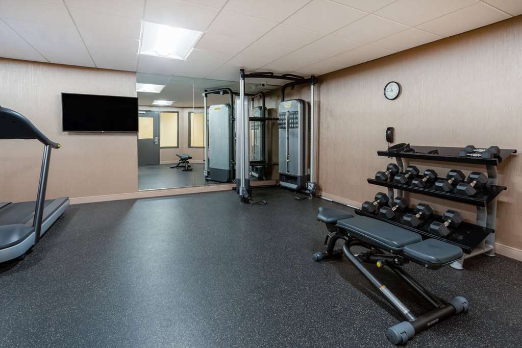 Days Inn & Suites by Wyndham Denver International Airport - photo 10