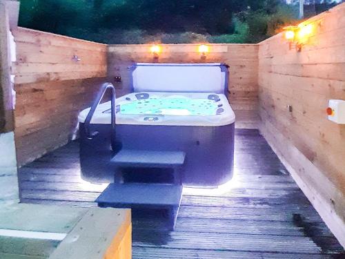 Hilbre - carbon neutral hotel in Unknown City