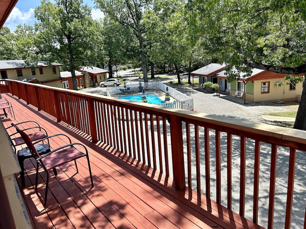 Driftwood Resort Bull Shoals - photo 7