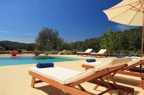 Casa Vilda — 4-Star Luxury Hotel in Sant Antoni De Portmany, Spain