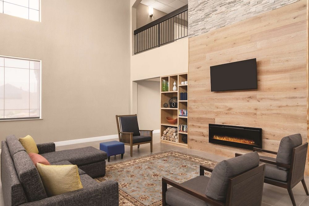 Baymont Inn and Suites by Wyndham The Woodlands - photo 30