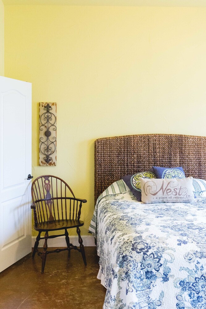 High Cotton Inn - photo 4