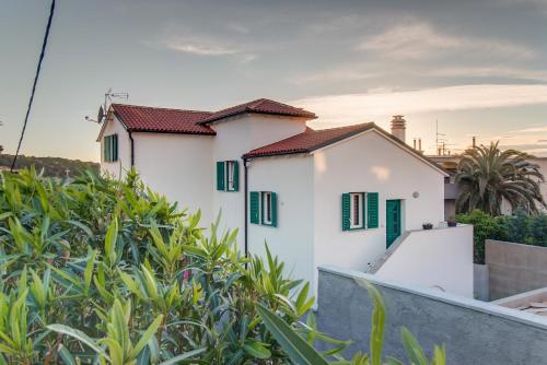 Apartman Leon & rent a quad — 4-Star Luxury Hotel in Mali Losinj, Croatia