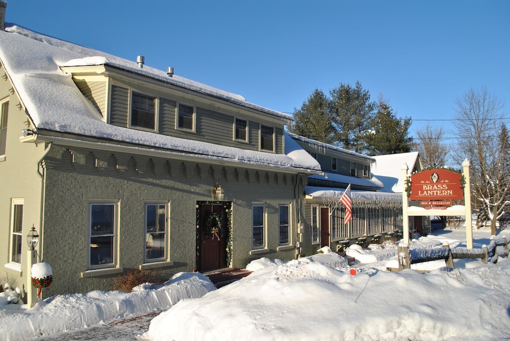 Brass Lantern Inn - photo 61