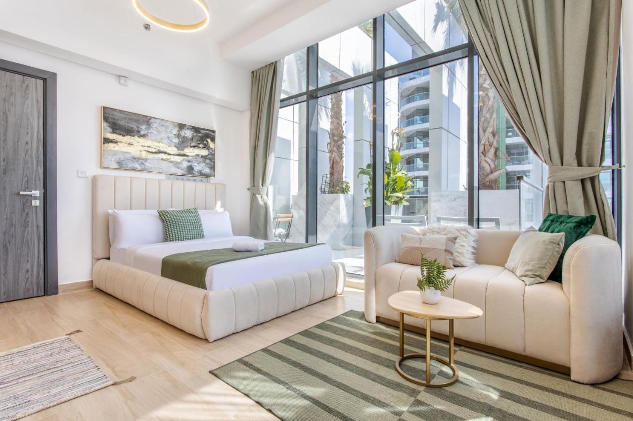 Holiday Studio In JVC 2302 Dubai — 4-Star Luxury Hotel in Dubai, United Arab Emirates