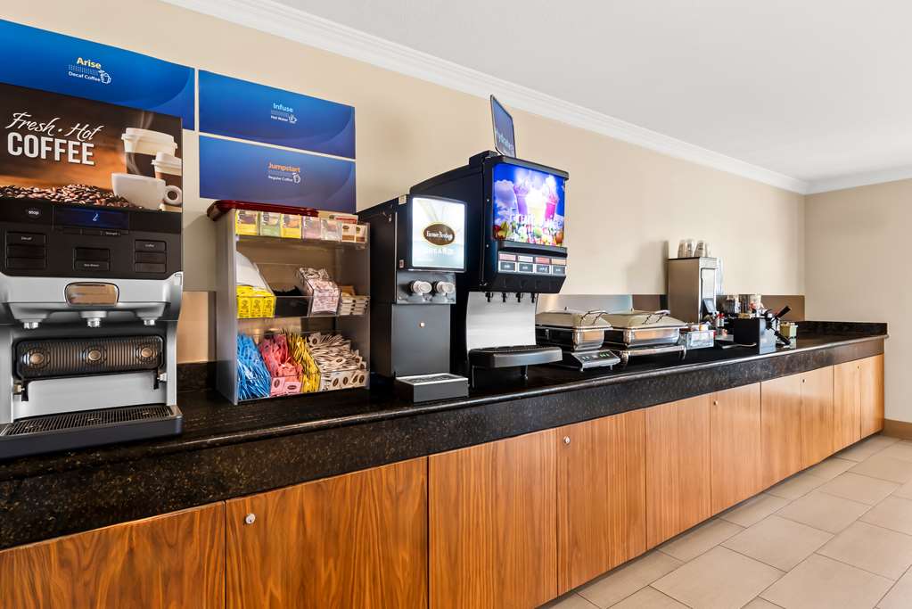 Best Western Date Tree Hotel - photo 11