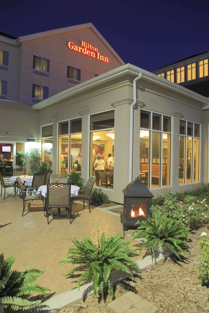 Hilton Garden Inn Clovis - photo 19