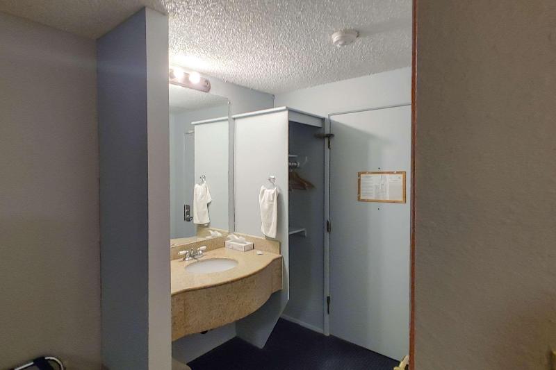 Rodeway Inn Seattle Airport — hotel in Seatac