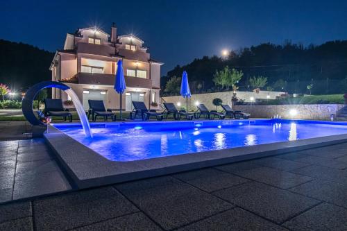 Green Paradise Estate Trilj — hotel in Trilj