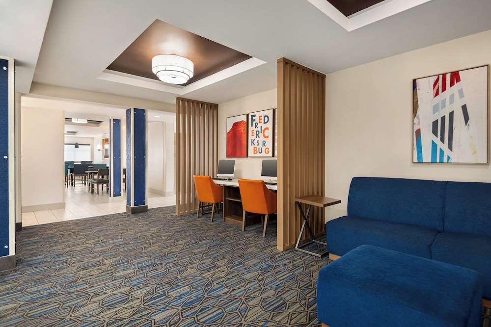 Holiday Inn Express Hotel & Suites Fredericksburg by IHG - photo 48