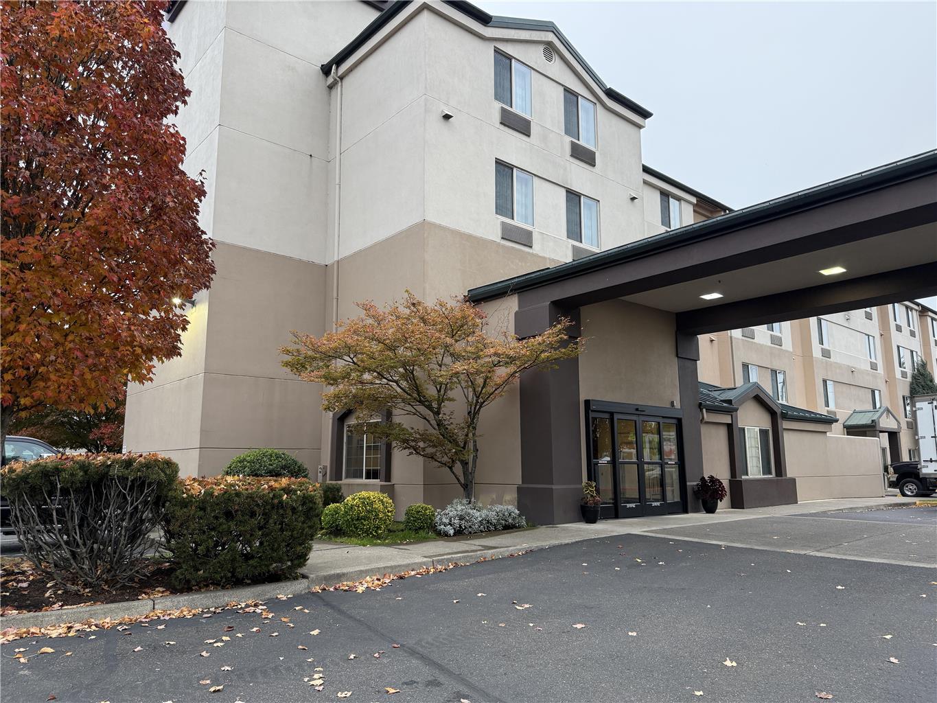 Surestay By Best Western Roseburg — Roseburg