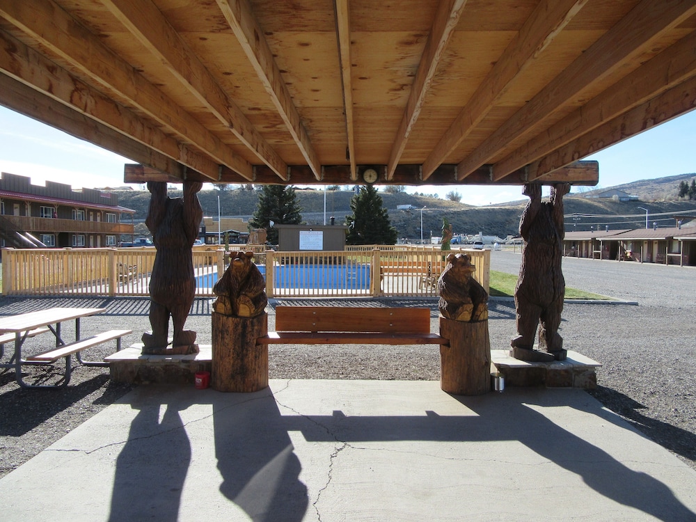 Big Bear Motel - photo 5