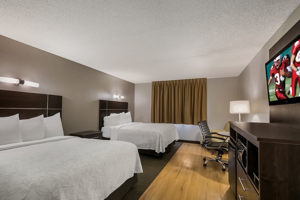 Red Roof Inn PLUS & Suites Knoxville West Cedar Bluff - photo 7