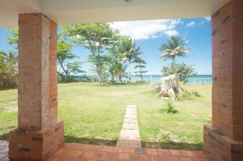 Beachfront Apt on Aguada 5min from Rincon — 4-Star Luxury Hotel in Aguada, Puerto Rico