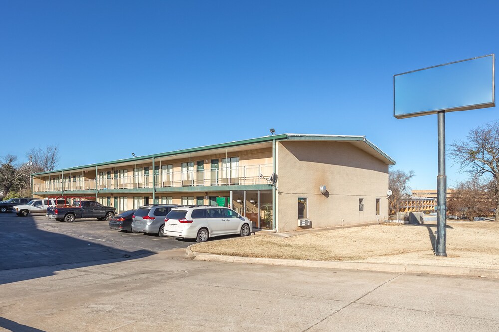 Hotel Oklahoma City Lincoln Blvd - photo 20