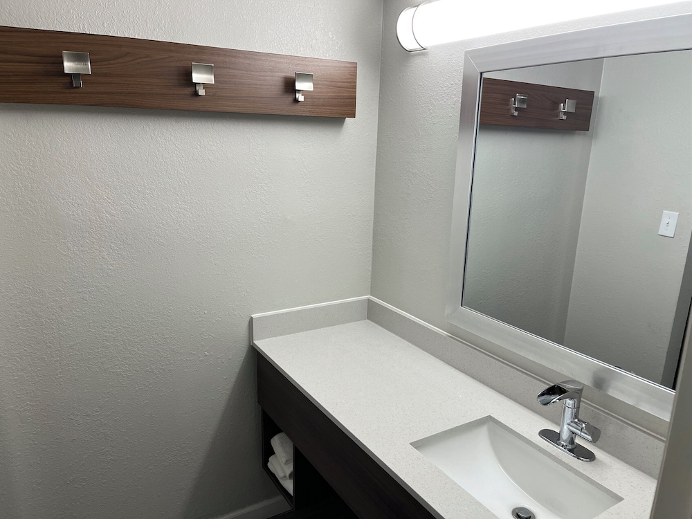 Days Inn by Wyndham Rockingham - photo 26