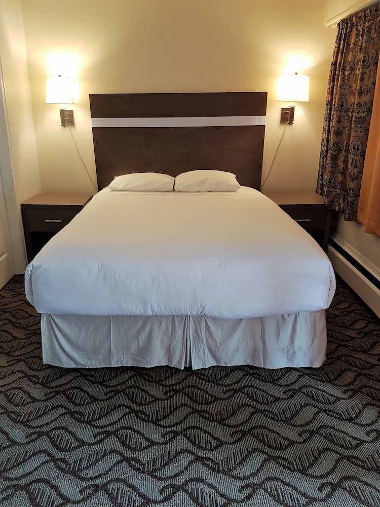 Holiday Motel & RV Resort in Hope, Canada