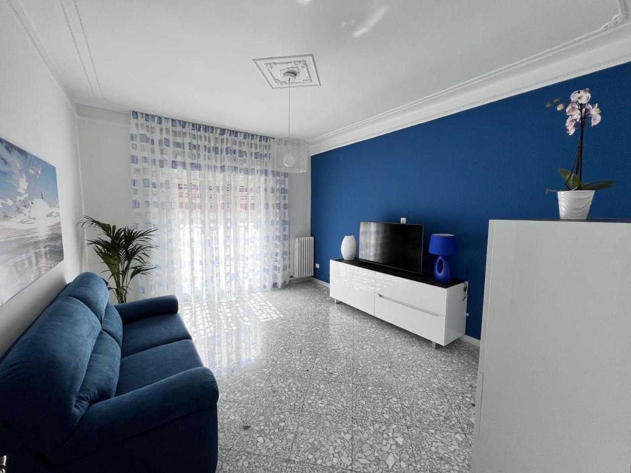 Il mare in città. Appartamento vista mare — 4-Star Luxury Hotel in Monopoli, Italy