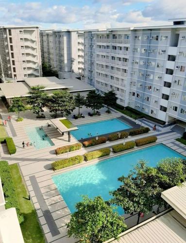 Trees Residences Tower 17 — Manila — photo 2