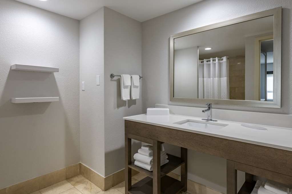 Comfort Inn & Suites Downtown Brickell Port of Miami - photo 23