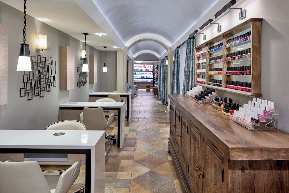 The Del Monte Lodge Renaissance Rochester Hotel & Spa - photo 47
