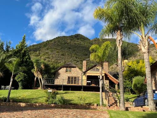 Stonebreaker Country Lodge — 4-Star Luxury Hotel in Oudtshoorn, South Africa
