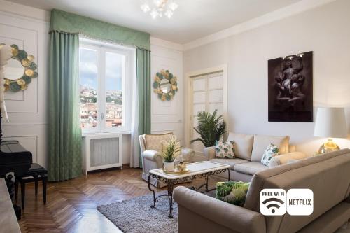 Grandi Residenze Napoli Piazza Carità con vista — 4-Star Luxury Hotel in Naples, Italy
