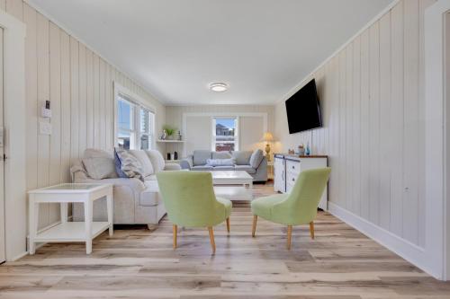 200ft to beach North Myrtle Beach first level duplex home pet friendly — 4-Star Luxury Hotel in Myrtle Beach, United States