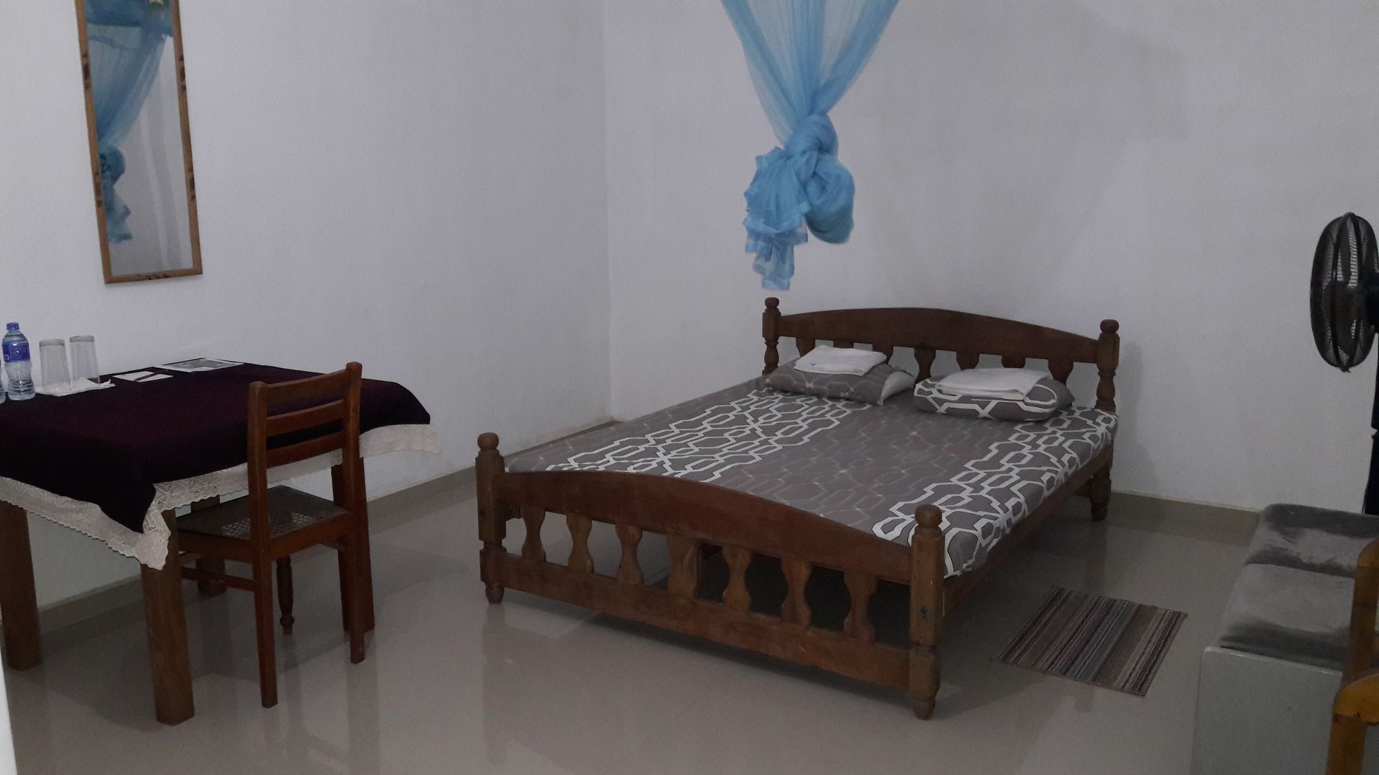 Rooms One Five Four - carbon neutral hotel in Negombo
