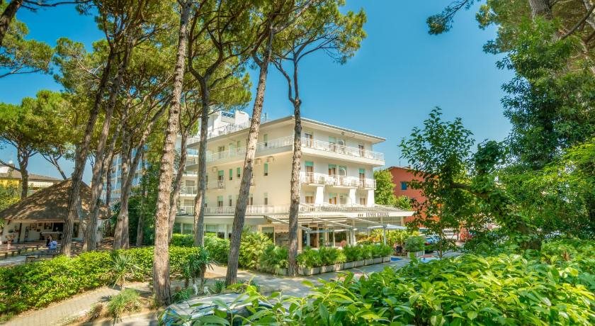 Hotel Milano - carbon neutral hotel in Eraclea