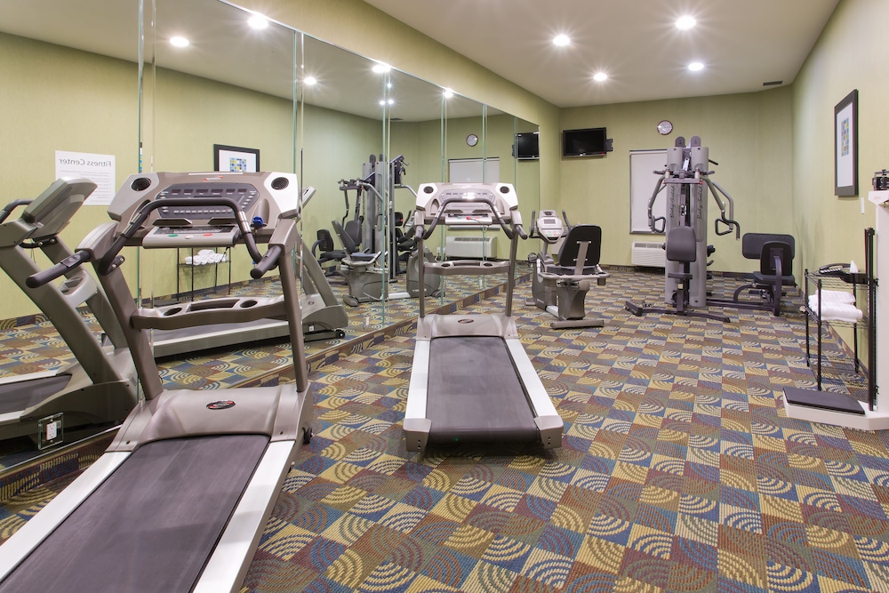 Holiday Inn Express Hotel & Suites Alvarado by IHG - photo 15