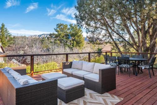 Desert Luxe Design Fun home with Amazing Views for Family — 4-Star Luxury Hotel in Sedona, United States