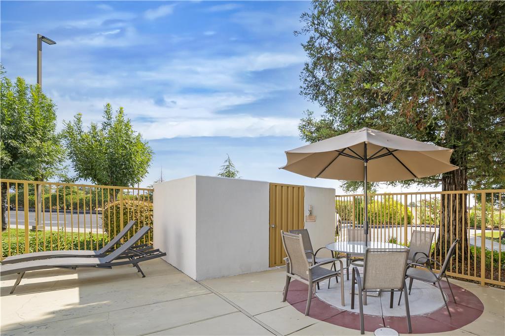Best Western Plus Twin View Inn & Suites - photo 41