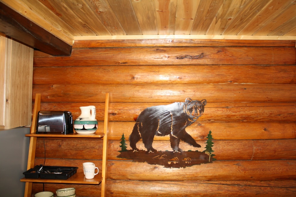 The Historic Wapiti Lodge - photo 50
