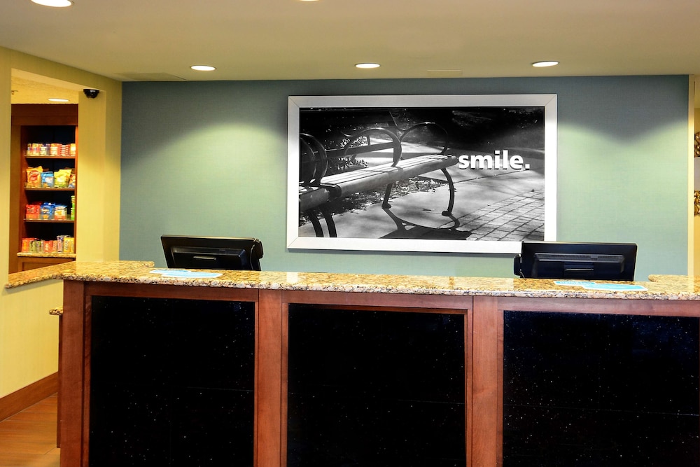 Hampton Inn Raleigh Town Of Wake Forest - photo 5