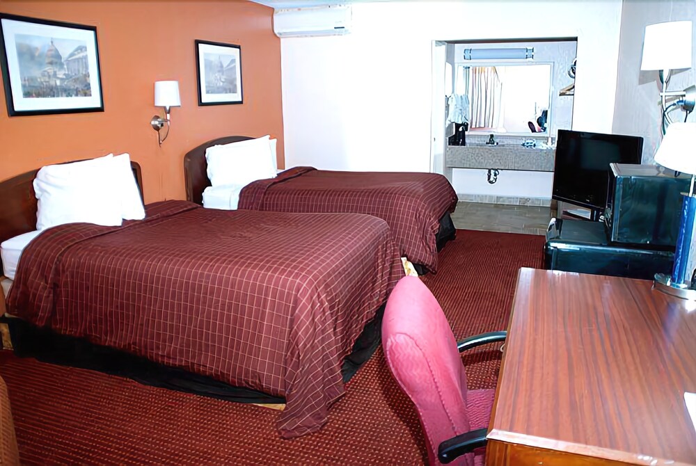 Westgate Inn and Suites in Clarksville, United States