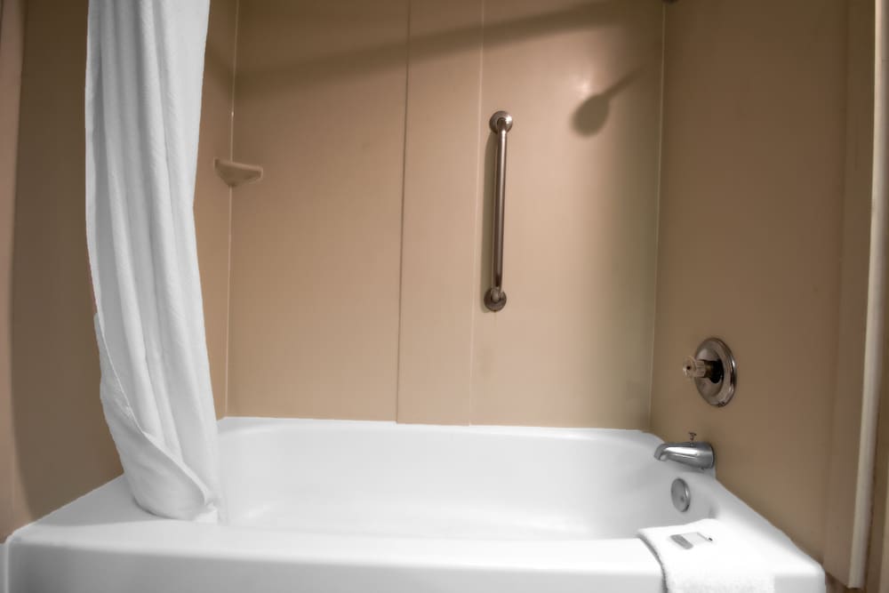 Tulsa Square Hotel Central I 44 By OYO - photo 56