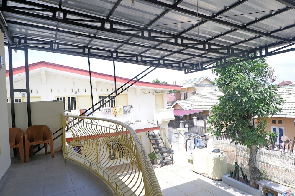 OYO Life 92632 Kost Pondok Kito in Jambi City, Indonesia