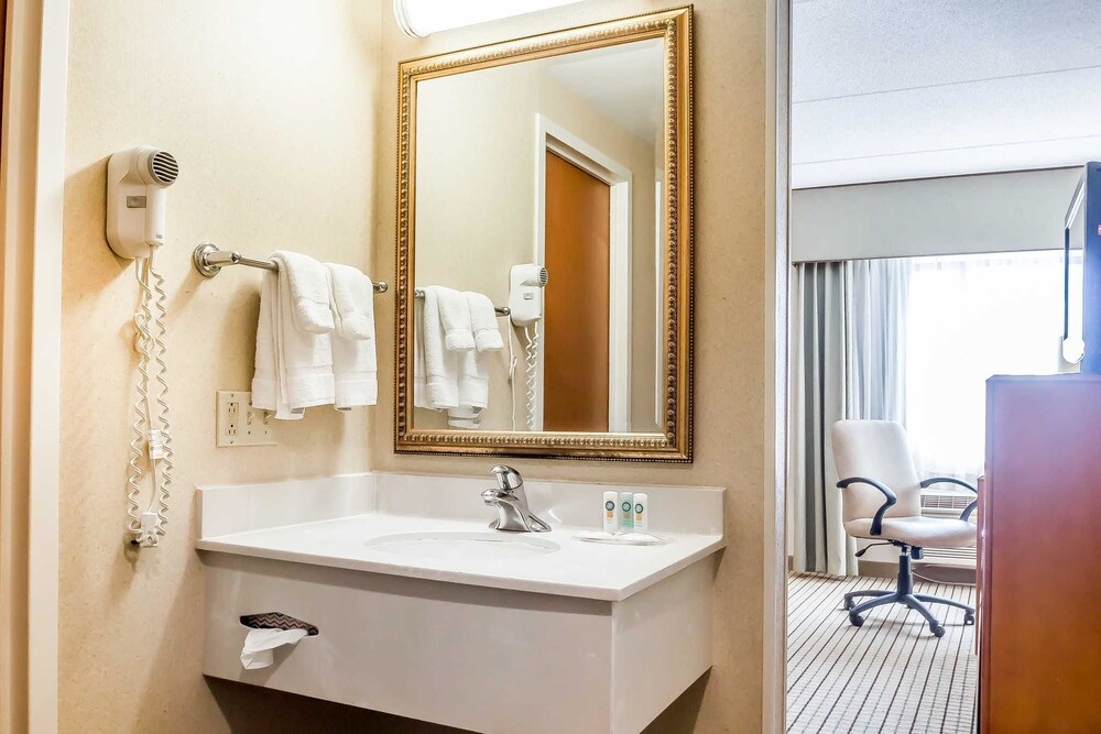 Quality Inn Spring Valley Nanuet - photo 30