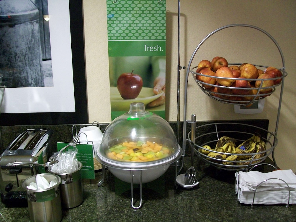 Hampton Inn & Suites Natchez - photo 24