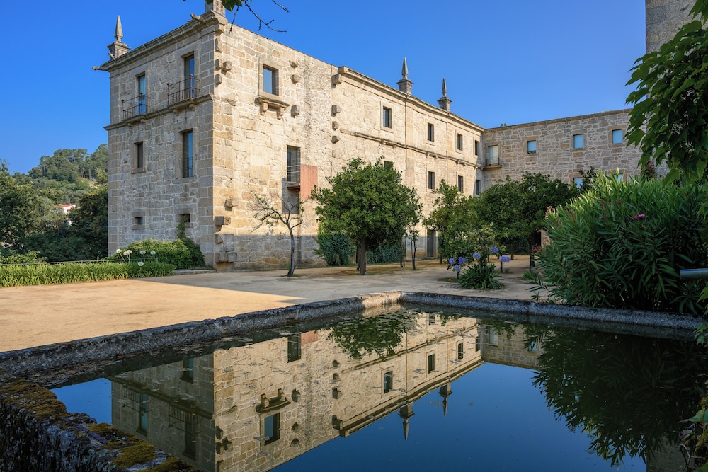 Pousada Mosteiro de Amares — 5-Star Luxury Hotel in Amares, Portugal