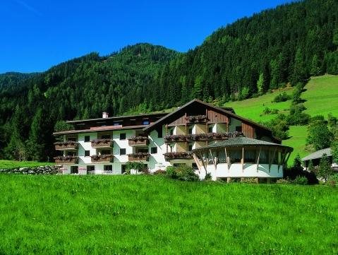 Vierbrunnenhof - carbon neutral hotel in Rasun Anterselva - Rasen-Antholz
