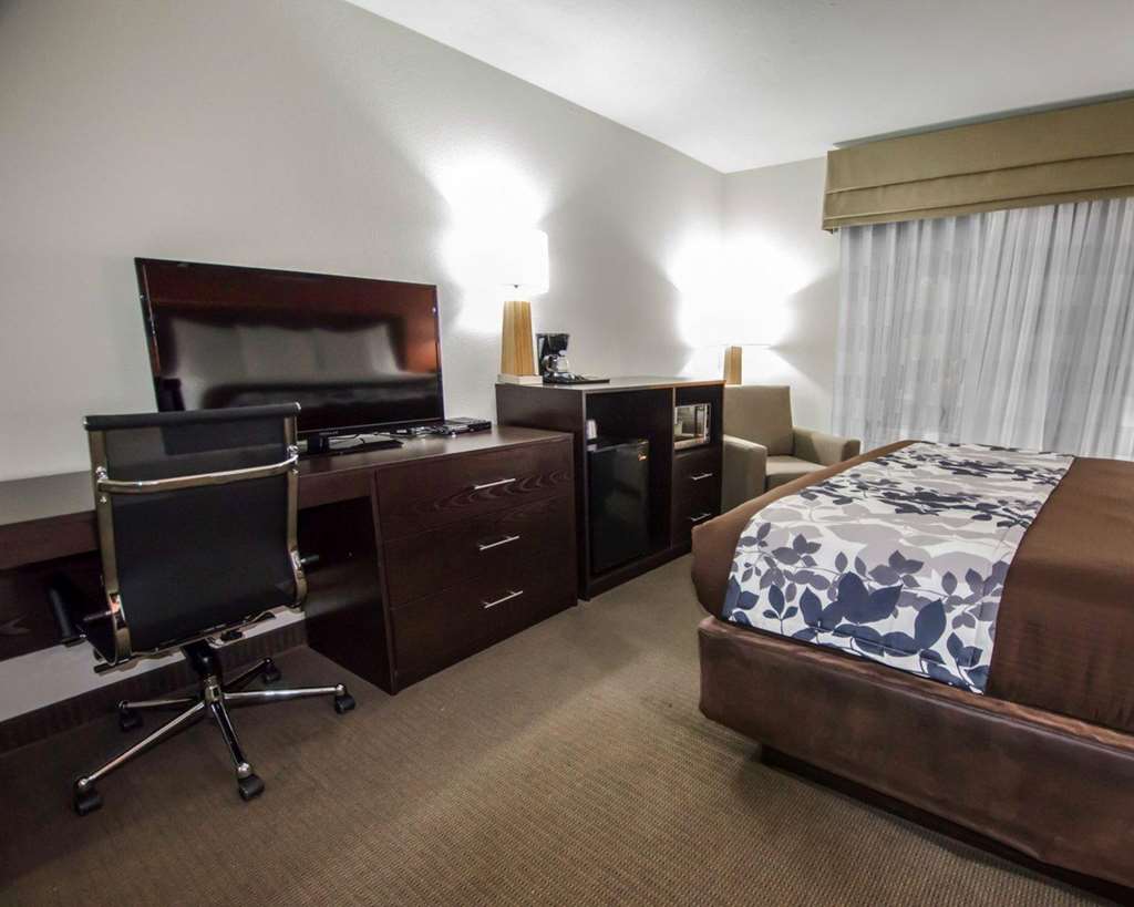 Sleep Inn & Suites and Conference Center Downtown - photo 17