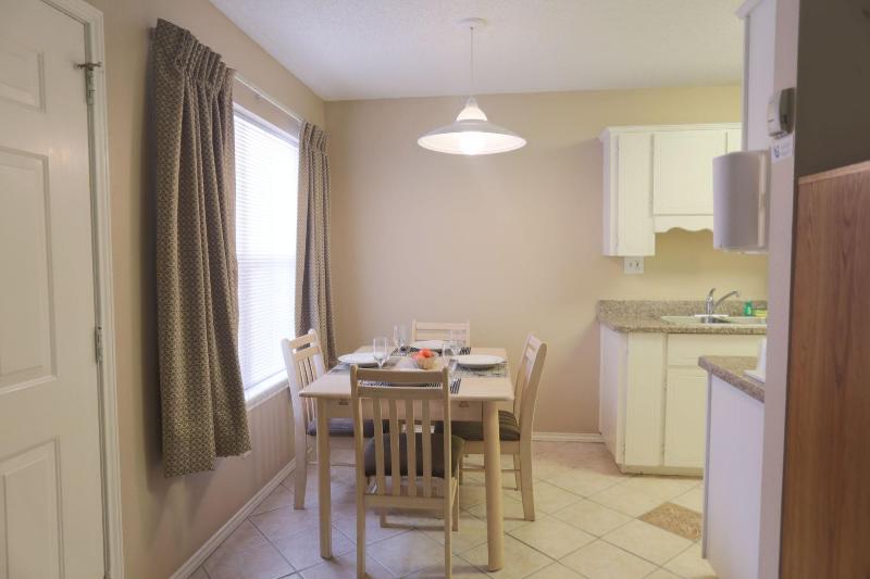 Victoria Palms Inn & Suites - photo 24