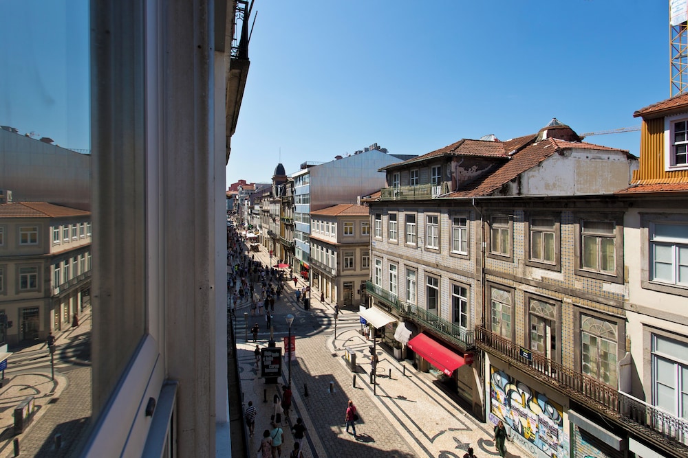 FindMe InPorto Santa Catarina — 4-Star Luxury Hotel in Porto, Portugal