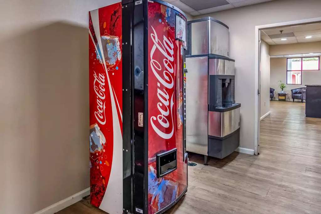 Americas Best Value Inn Opelika - photo 31