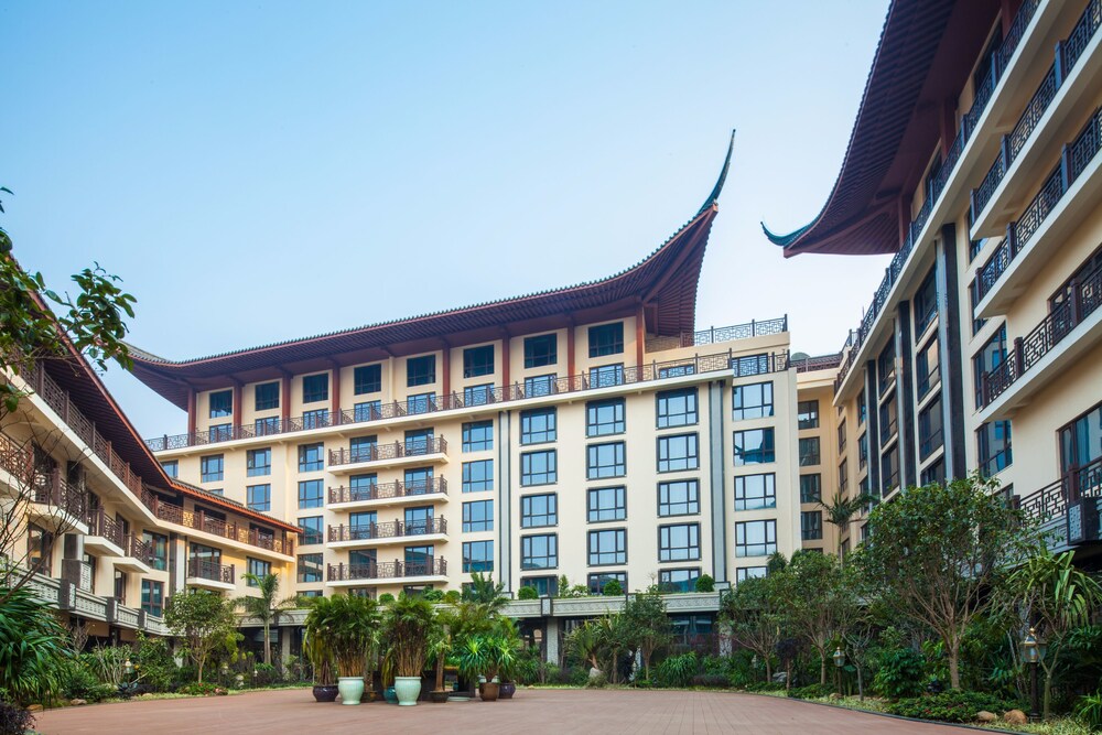 Grand Bravo Guilin Hotel — 4-Star Luxury Hotel in Guilin, People's Republic of China