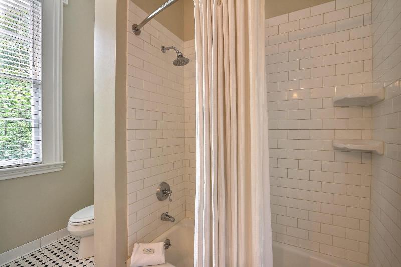 The Presidents Quarters Inn - photo 106